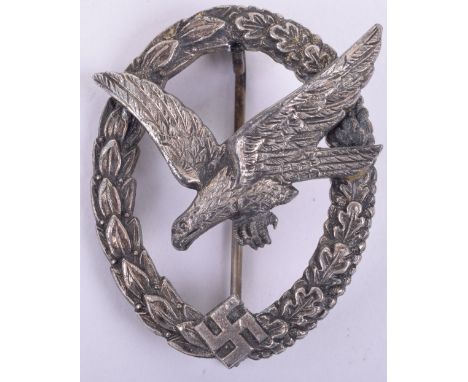 WW2 Type German Luftwaffe Air Gunners Qualification Badge by W Deumer, award is complete with pin and catch fixing to the rev