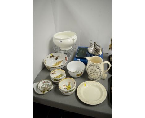 Royal Worcester 'Evesham' pattern ceramics; and others.