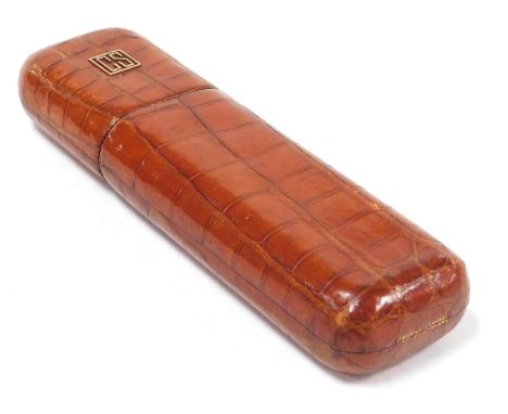 STYLISH 20thC 9K GOLD & CROCODILE LEATHER CIGAR CASE