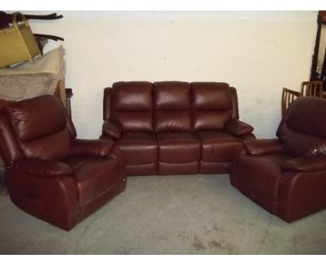 A BROWN THREE PIECE SUITE WITH ONE ELECTRIC RECLINER AND ONE MANUAL