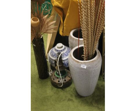 A COLLECTION OF CERAMIC VASES