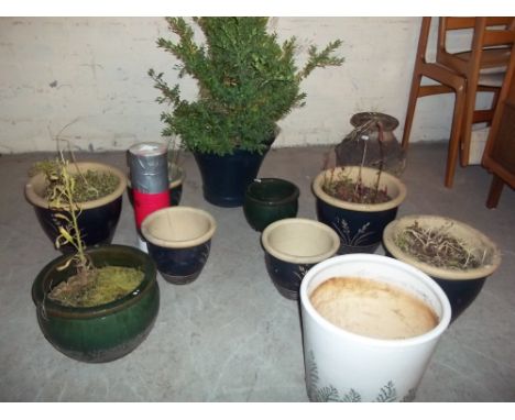 A SELECTION OF TEN GARDEN PLANTERS TO INCLUDE CERAMIC ONES