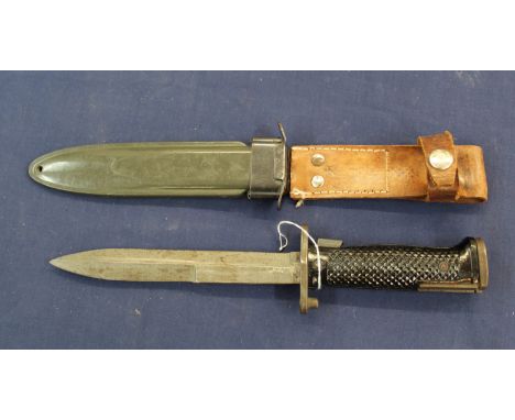 A U.S.A. M5 (style) knife bayonet and scabbard