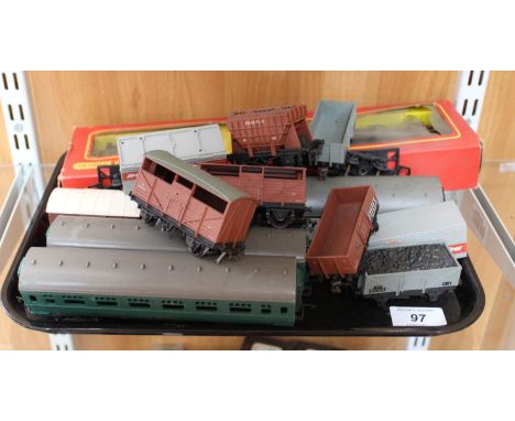 A boxed Hornby Triang 00 scale Britannia loco with tender and assorted rolling stock