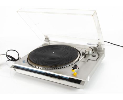 JVC Turntable, a JVC Quartz locked fully automatic turntable model QL-FX5 generally good condition untested
