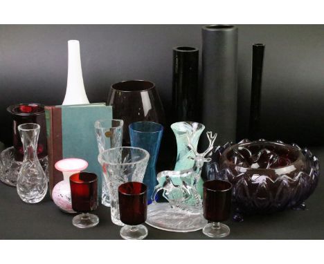 Assorted 20th Century glass to include Caithness (unmarked), Mdina, Chzech glass, cased glass vases, pressed glass bowl etc. 