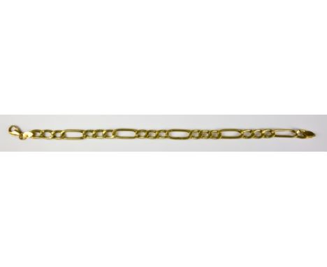 An 18ct Gold Chain Bracelet, Modern, 230mm overall, gross weight 7.5g