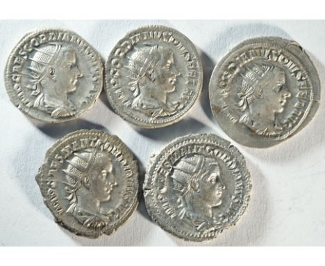 Ancient Rome, 5x Gordian III (238 - 244 CE) silver antoninianii consisting of: Liberalitas standing left with abacus and corn