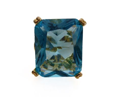 A showy silver-gilt dress ring mounted with a large hand-cut vertically aligned&nbsp;rectangular aquamarine style stone, ring