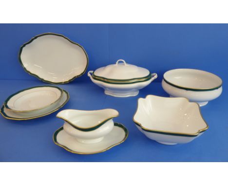 A Thomas Goode 'Emerald' 34-piece dinner service:16 x 27 cm plates;8 x 23 cm soup plates;1 x circular bowl (23.5 cm in diamet