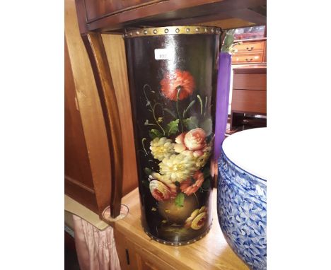 A painted wooden stick stand.Condition:--A couple of chips on top edge inside as per photos.-No signs of any other damage or 