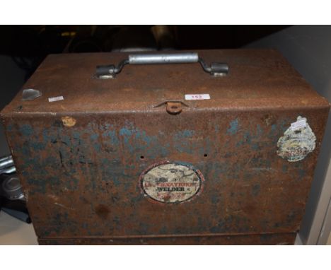 A vintage metal tool chest, having internal draws. Some age related patina.