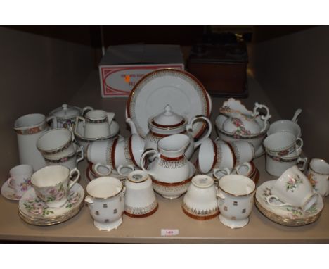 A selection of vintage ceramics,including a part Royal Grafton dinner service 'Majestic' having red banding and gilt detailin