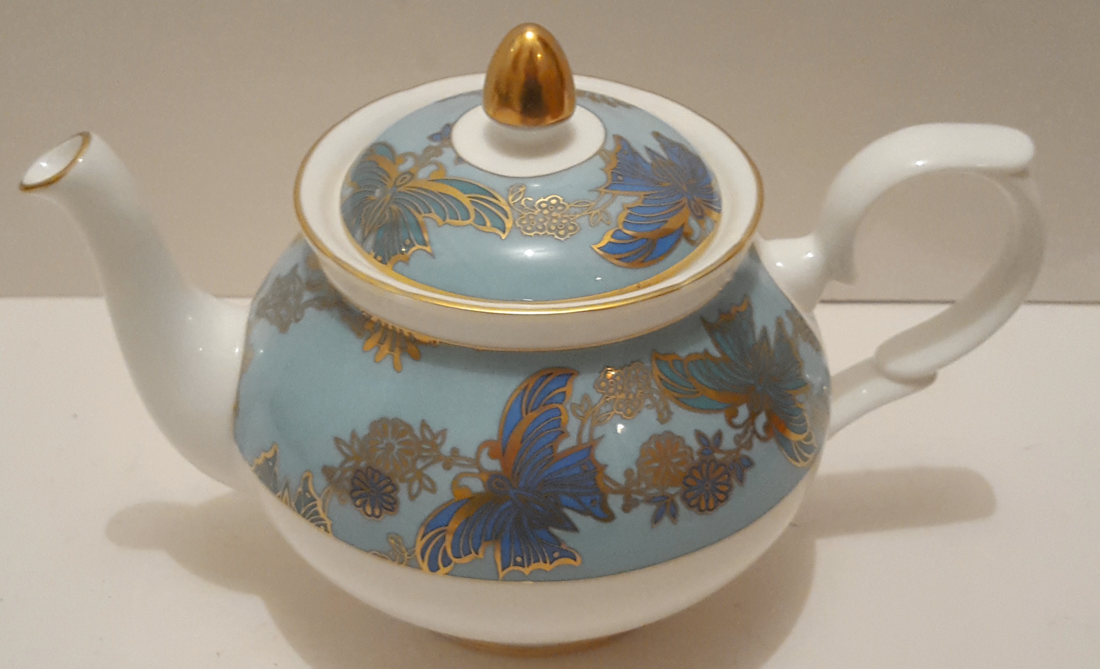 Vintage Retro Fortnum & Mason High Tea Tea Pot in Eau de nil Golden