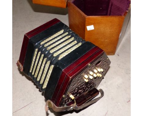 A 21 button concertina by Lachenal & Co., L6521, in wooden case