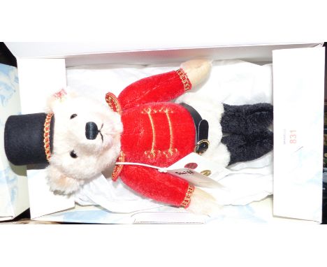 A modern Steiff limited edition bear:  "Nutcracker" with certificate and box (box flap a.f.)