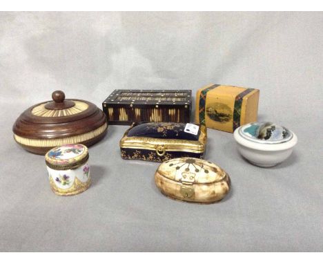 GROUP OF SEVEN TRINKET BOXES