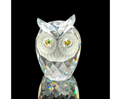 Part of the 'Woodland Friends' collection. A clear faceted crystal body with frosted beak and face, and yellow-green eyes. Sw