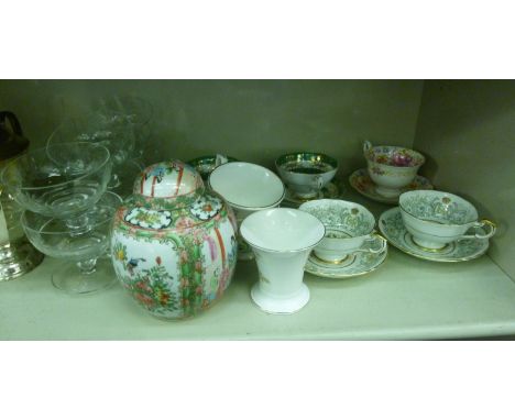 Glassware and ceramics: to include decorative cabinet cups and saucers         OS3