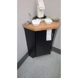 Small Corner Cabinet, 1-Door, 17'' x 17''