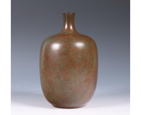 Japan, bronze vase with greenish brown marbled patina, signed by Living National Treasure Toyochika Takamura (1890-1972), wit