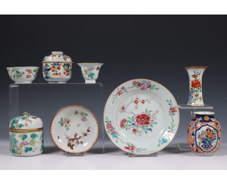 China, collection of famille rose and Imari porcelain, 18th century and later, comprising a Qianlong saucer dish, a saucer, t