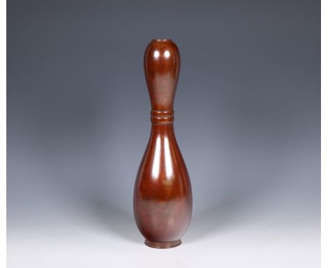 Japan, brown-patinated bronze double-gourd vase, signed, 20th century, the waist with two horizontal bands, in signed wood bo