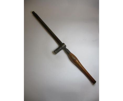 A WW1 R & J Beck Ltd Officers periscope MK1X with a detachable handle 23 1/2" l 