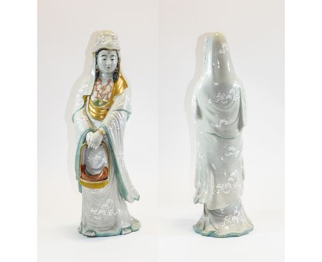 Japanese Early 20th Century Hand Decorated Ceramic Statue of a Japanese Lady, Dressed In Flowing Robes Carrying a Basket, Con