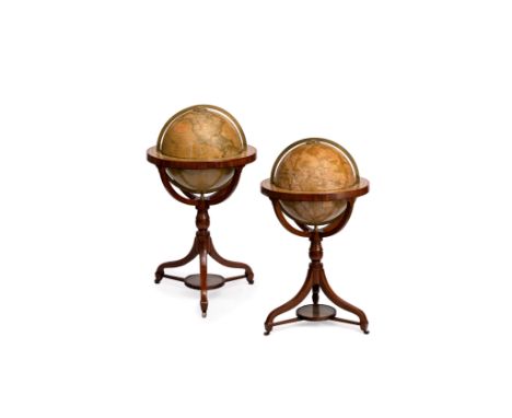 Paire de globes terrestres et célestes, avec bases en acajou, Angleterre, Malby's, troisième quart XIXe siècleA pair of 18-in