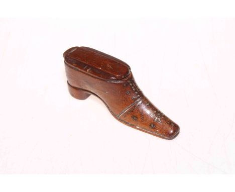 Late Georgian treen boot snuff box with brass pique decoration, 11cm length.