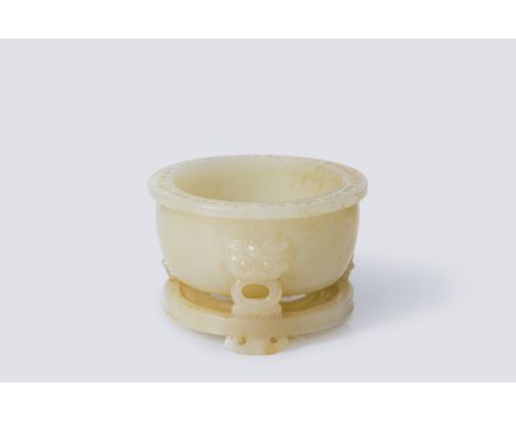 An imperial Chinese white jade tripod censer, Qianlong mark and of the periodH 5 - Dia.: 7,5 cm Provenance: - Ex-collection B