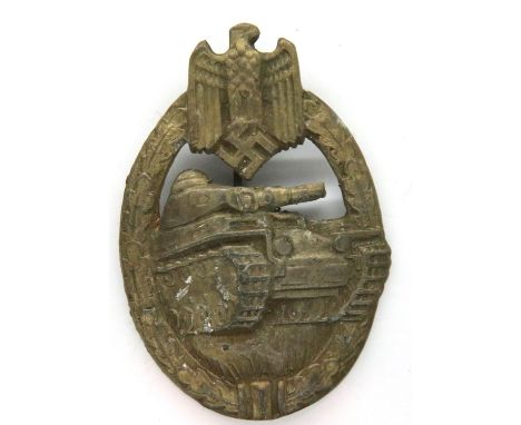 Late WWII German Tank Assault award (damaged pin). P&amp;P Group 1 (£14+VAT for the first lot and £1+VAT for subsequent lots)