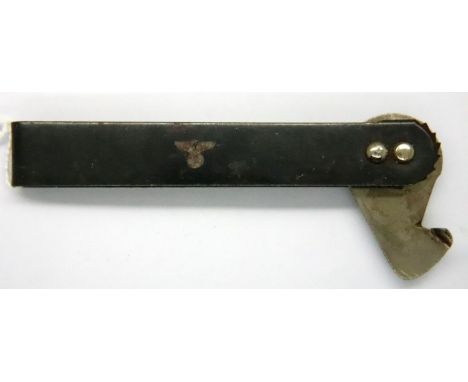 WWII German Army can opener. P&amp;P Group 1 (£14+VAT for the first lot and £1+VAT for subsequent lots) 