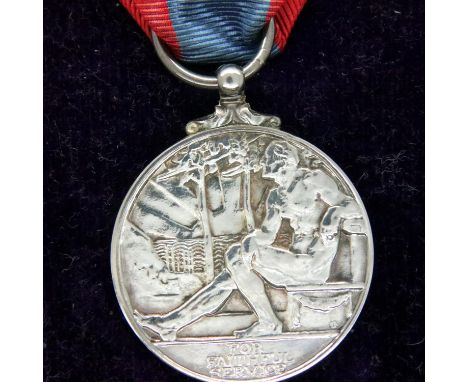 Cased Queen Elizabeth II Faithful Service medal. P&amp;P Group 1 (£14+VAT for the first lot and £1+VAT for subsequent lots) 