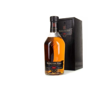 HIGHLAND PARK 1967 VINTAGESingle malt.Orkney’s Highland Park distillery is situated in the town of Kirkwall on the site of an