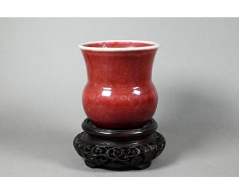 A small Chinese langgyao vase, Kangxi period (1662-1722) Qing dynasty, the exterior with white rim and copper-red crushed ras