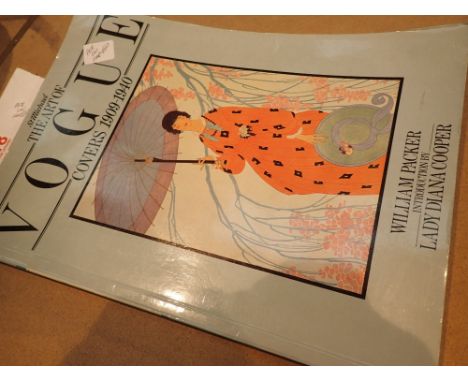 Copy art of Vogue covers 1909 - 1940 