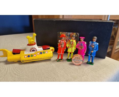 The Beatles Sgt Peppers Lead Figure Set + Yellow Submarine Corgi Die Cast