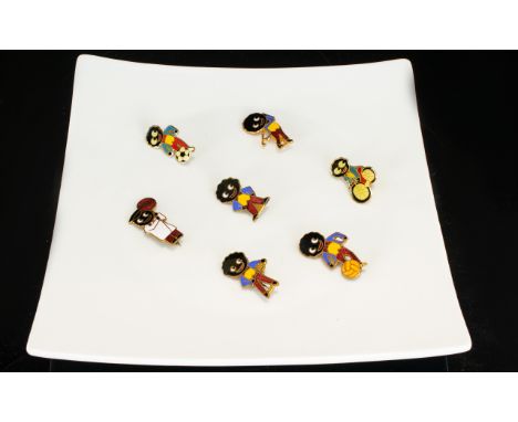 A Set of 7 x Robertson's Golden Shred Vintage Enamel ' Golly ' Badges. 