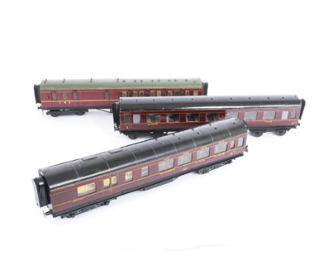 Exley and Other 0 Gauge LMS Coaching Stock, including 3rd class Dining Car no 20707 with detailed interior and Exley 'V' bogi