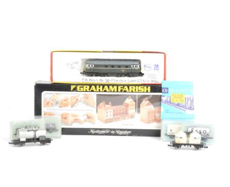 N Gauge Diesel Locomotives and Goods Wagons,  a boxed 22 0211 BR D5518 locomotive and two unboxed Trix examples - Warship cla