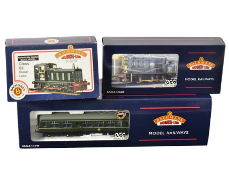 Bachmann Branchline 00 Gauge Diesel Locomotives and DMU, a boxed group including  Shunters 31-351 Class 03 and Class 08 32-10