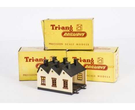 Tri-ang TT Gauge Steam and Diesel Engine Sheds, T28 Engine Shed with six vents for Type A Track, T34 Engine Shed with six ven