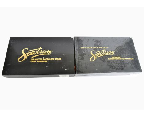 Spectrum By Bachmann H0 Gauge Steam Locomotives and Tenders, a boxed duo of USRA Light 4-8-2 Mountain locomotives, 81609 in N