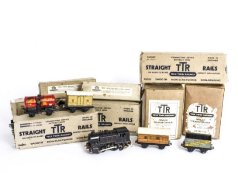 Pre-war Trix Twin Railway 00 Gauge 3-rail Trains,  comprising LNER green 0-4-0 and tender no 4472 and LNER black 0-4-0T no 29