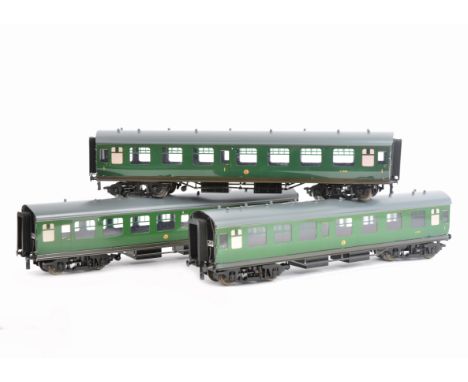 An ACE Trains 0 Gauge BR Mk 1 Three-Coach Set, type C13, mostly set B with one coach substituted, all in BR (SR) green, compr