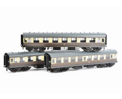 An ACE Trains 0 Gauge BR Mk 1 Three-Coach Set, type C13, set A, in WR chocolate/cream, comprising 2nd class no W24165, corrid