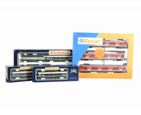 Continental H0 Gauge Electric Trains, a boxed collection including  Rivarossi unpowered three car set in Fussball Weltmeister