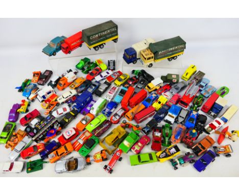 Hot Wheels - Matchbox - Corgi - Others - Over 80 unboxed playworn diecast and plastic model vehicles in several scales, mainl